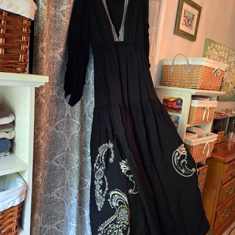 Hale Bob Josephine Embroidered Maxi Dress Black Small